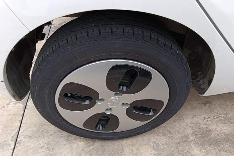 Used CHANGAN Benni E-Star 2021 National Edition Xin Yue Version (Fast-Charging Edition) Lithium Iron Phosphate (31.95 kWh) Right Rear Wheel Hub