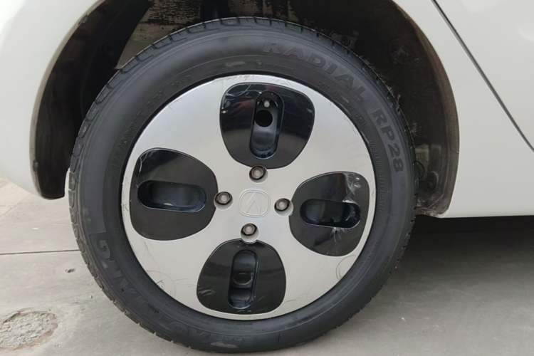 Used CHANGAN Benni E-Star 2021 National Edition Xin Yue Version Lithium-Ion Battery Right Rear Wheel Hub