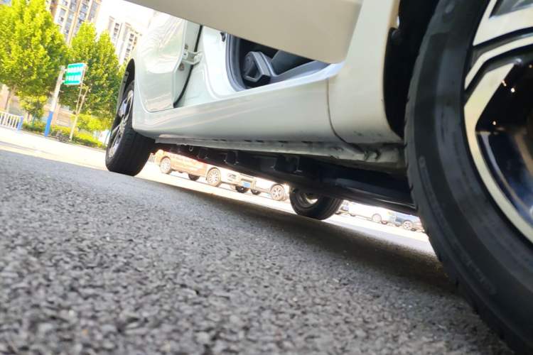 Used CHANGAN Benni E-Star 2021 National Edition Xin Yue Version Lithium-Ion Battery Right Side Sill