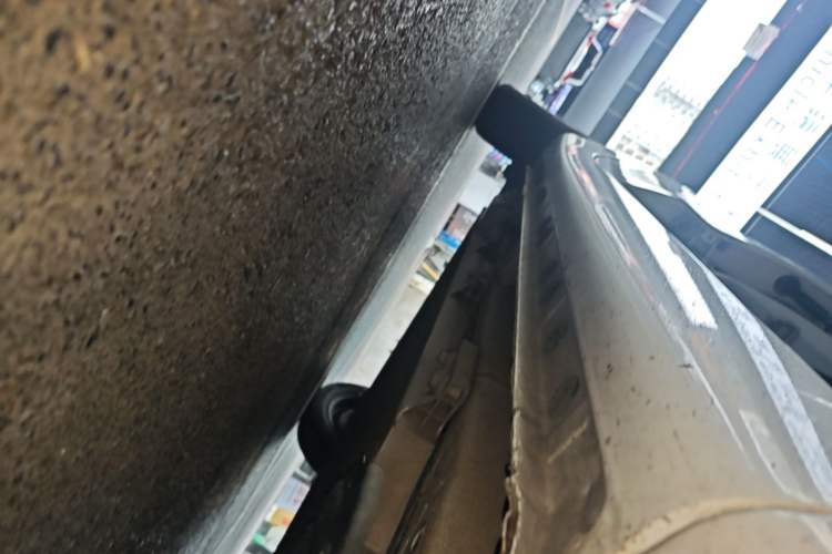 Used CHANGAN Benni E-Star 2021 National Edition Xin Yue Version (Fast-Charging Edition) Lithium Iron Phosphate (31.95 kWh) Right Side Sill