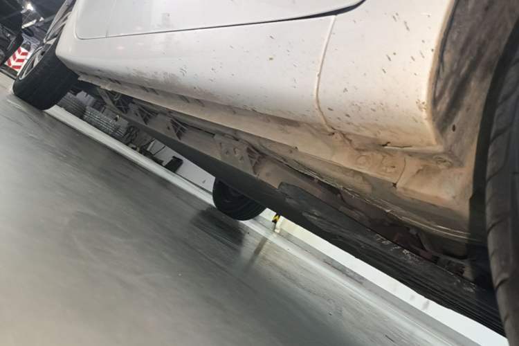 Used CHANGAN Benni E-Star 2021 National Edition Xin Yue Version Lithium Iron Phosphate (31.86 kWh) Right Side Sill