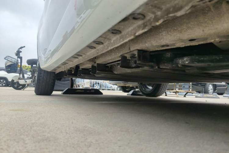 Used CHANGAN Benni E-Star 2021 National Edition Xin Yue Version Lithium-Ion Battery Right Side Sill