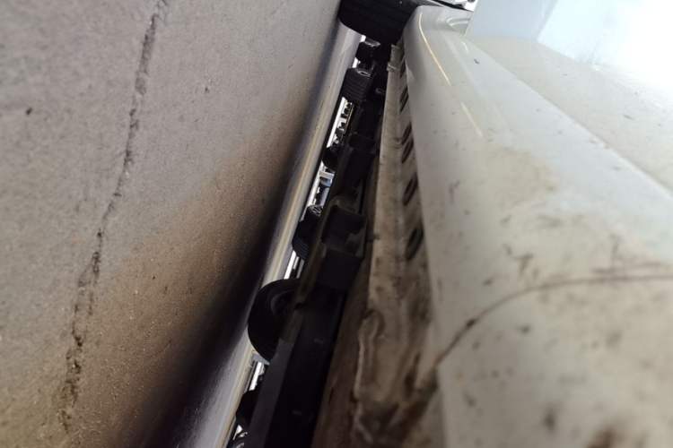 Used CHANGAN Benni E-Star 2021 National Edition Xin Yue Version Lithium-Ion Battery Right Side Sill