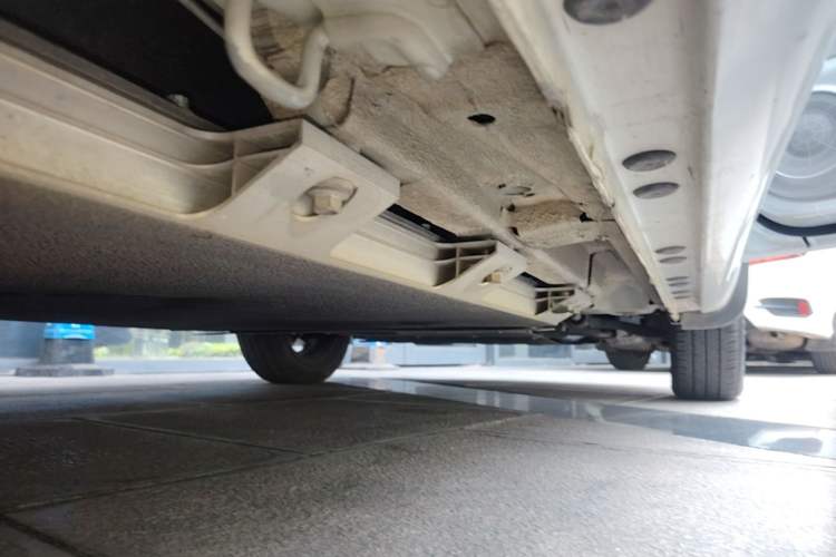 Used CHANGAN Benni E-Star 2021 National Edition Colorful Version Lithium Iron Phosphate (31.86 kWh) Right Side Sill