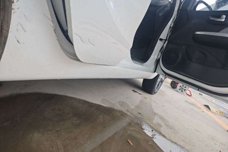 Used CHANGAN Benni E-Star 2021 National Edition Xin Yue Version Lithium-Ion Battery Right Side Sill