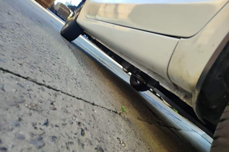 Used CHANGAN Benni E-Star 2021 National Edition Xin Yue Version Lithium-Ion Battery Right Side Sill