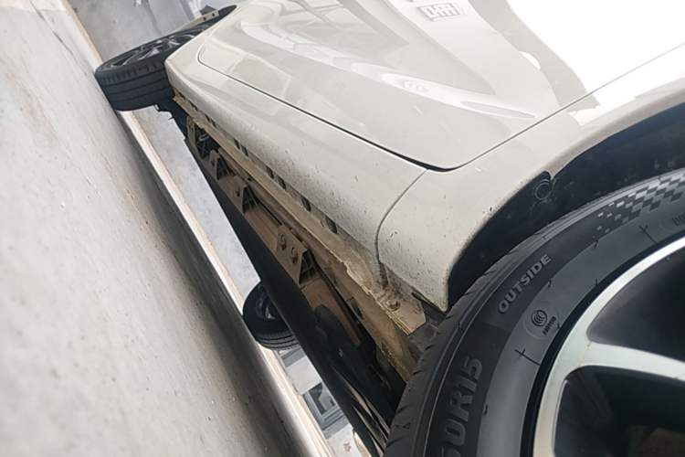 Used CHANGAN Benni E-Star 2021 National Edition Colorful Version Lithium Iron Phosphate (31.18 kWh) Right Side Sill