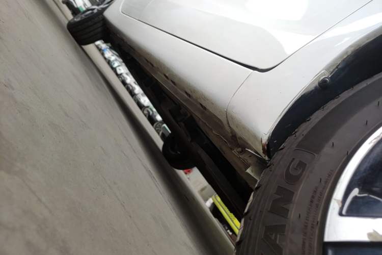 Used CHANGAN Benni E-Star 2021 National Edition Xin Yue Version Lithium Iron Phosphate (31.95 kWh) Right Side Sill