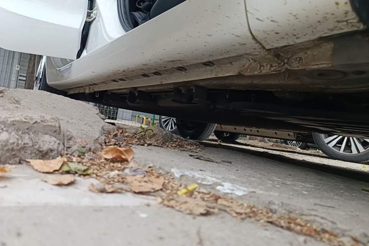 Used CHANGAN Benni E-Star 2021 National Edition Xinyue Version (Fast-Charging Edition) Lithium NMC Right Side Sill