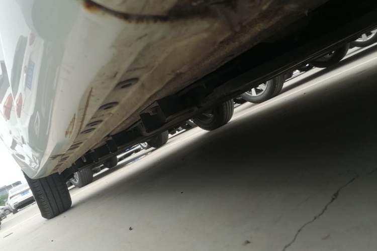 Used CHANGAN Benni E-Star 2021 National Edition Xin Yue Version Lithium-Ion Battery Right Side Sill