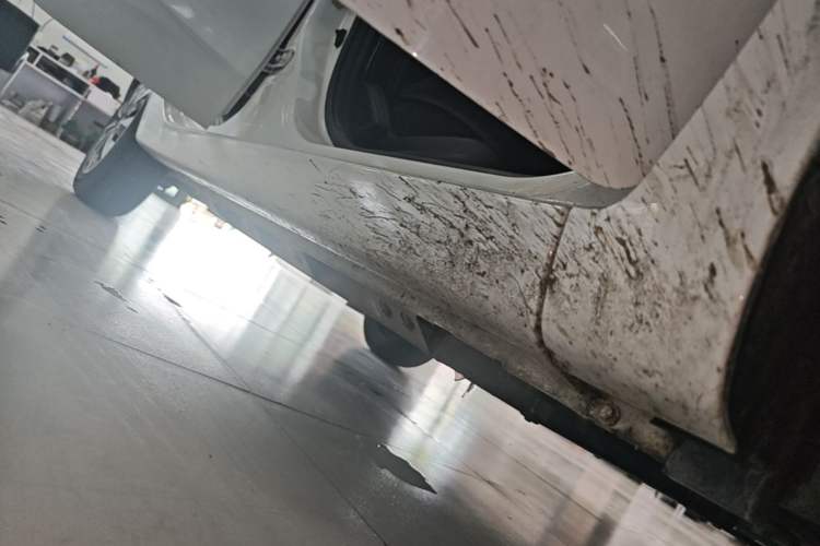 Used CHANGAN Benni E-Star 2021 National Edition Xin Yue Version Lithium Iron Phosphate (31.86 kWh) Right Side Sill