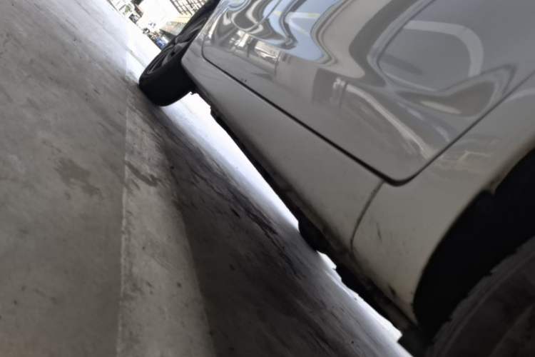 Used CHANGAN Benni E-Star 2021 National Edition Xin Yue Version (Fast-Charging Edition) Lithium Iron Phosphate (31.95 kWh) Right Side Sill