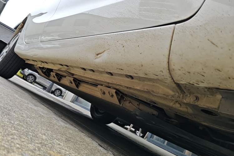 Used CHANGAN Benni E-Star 2021 National Edition Xin Yue Version Lithium Iron Phosphate (31.95 kWh) Right Side Sill