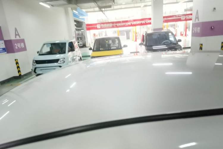 Used CHANGAN Benni E-Star 2021 National Edition Colorful Version Lithium Iron Phosphate (31.86 kWh) Roof
