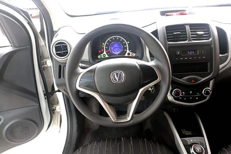 Used CHANGAN Benni E-Star 2021 National Edition Xin Yue Version (Fast-Charging Edition) Lithium Iron Phosphate (31.95 kWh) Steering Wheel