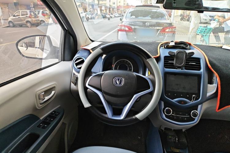 Used CHANGAN Benni E-Star 2021 National Edition Colorful Version Lithium Iron Phosphate (31.95 kWh) Steering Wheel