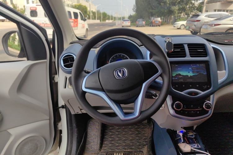 Used CHANGAN Benni E-Star 2021 National Edition Colorful Version Lithium Iron Phosphate (31.86 kWh) Steering Wheel