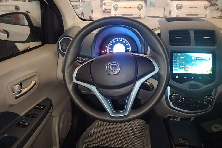 Used CHANGAN Benni E-Star 2021 National Edition Colorful Version Lithium Iron Phosphate (31.18 kWh) Steering Wheel