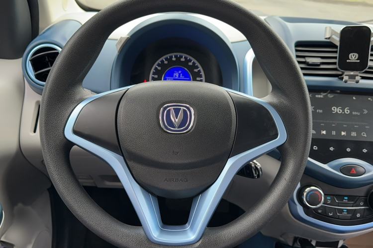 Used CHANGAN Benni E-Star 2021 National Edition Colorful Version Lithium Iron Phosphate (31.18 kWh) Steering Wheel