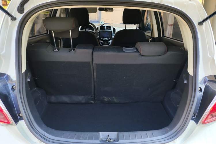 Used CHANGAN Benni E-Star 2021 National Edition Xin Yue Version Lithium-Ion Battery Trunk