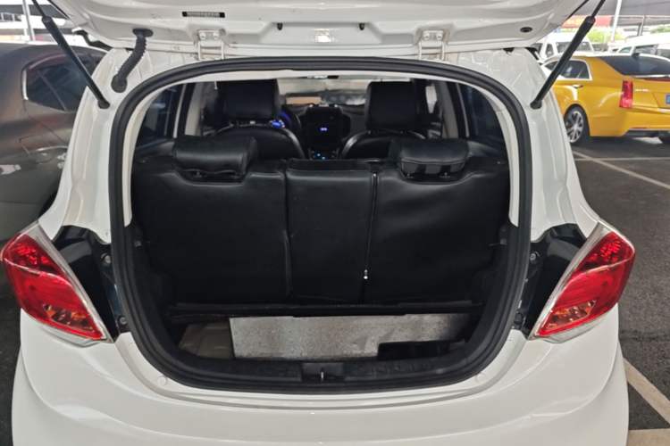 Used CHANGAN Benni E-Star 2021 National Edition Xin Yue Version (Fast-Charging Edition) Lithium Iron Phosphate (31.95 kWh) Trunk