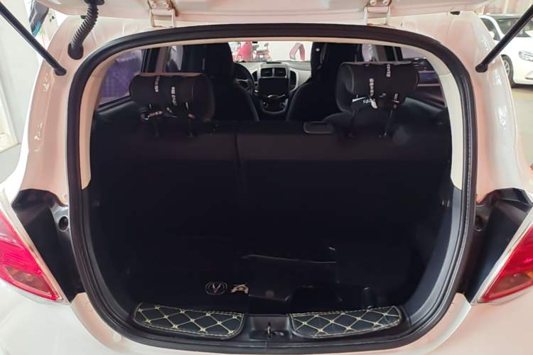 Used CHANGAN Benni E-Star 2021 National Edition Xinyi Edition Lithium Iron Phosphate (31.95 kWh) Trunk