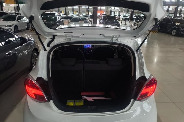 Used CHANGAN Benni E-Star 2021 National Edition Xin Yue Version Lithium-Ion Battery Trunk