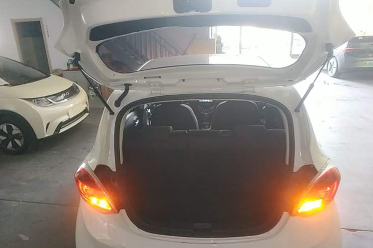 Used CHANGAN Benni E-Star 2021 National Edition Xinyue Version (Fast-Charging Edition) Lithium NMC Trunk