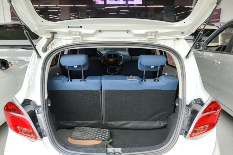 Used CHANGAN Benni E-Star 2021 National Edition Colorful Version Lithium Iron Phosphate (31.86 kWh) Trunk