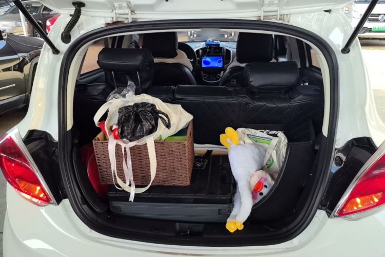 Used CHANGAN Benni E-Star 2021 National Edition Xin Yue Version Lithium-Ion Battery Trunk