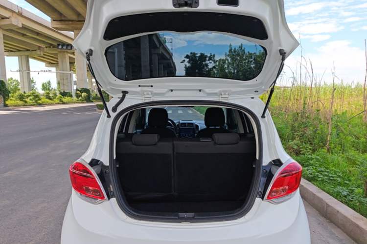 Used CHANGAN Benni E-Star 2021 National Edition Xin Yue Version Lithium Iron Phosphate (31.86 kWh) Trunk
