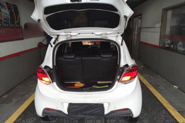 Used CHANGAN Benni E-Star 2021 National Edition Xin Yue Version Lithium Iron Phosphate (31.86 kWh) Trunk