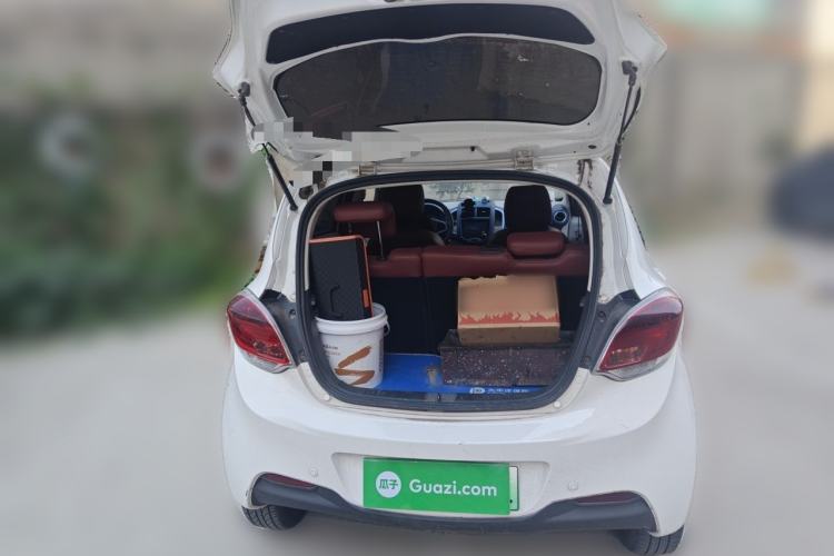 Used CHANGAN Benni E-Star 2021 National Edition Colorful Version Lithium Iron Phosphate (31.86 kWh) Trunk