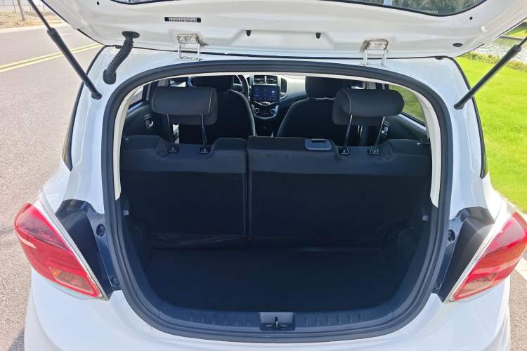 Used CHANGAN Benni E-Star 2021 National Edition Xin Yue Version Lithium Iron Phosphate (31.86 kWh) Trunk