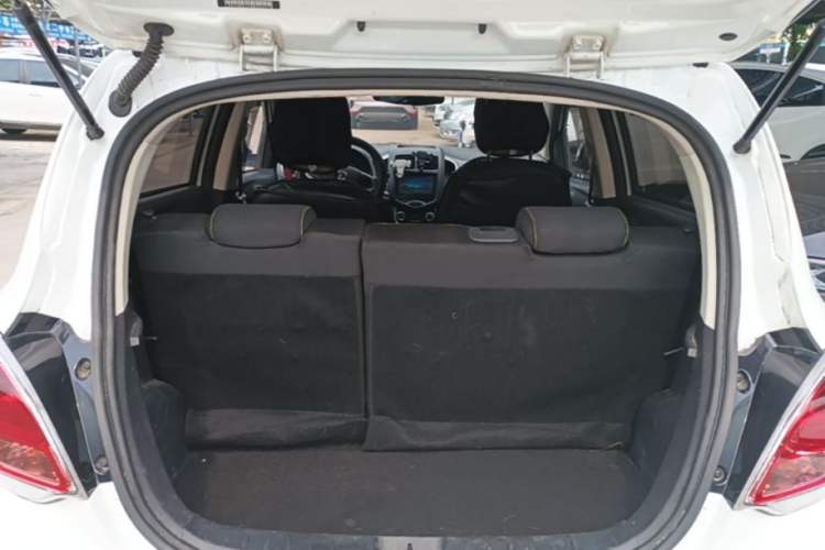 Used CHANGAN Benni E-Star 2021 National Edition Xinyi Edition (Fast-Charging Version) Lithium-NMC Trunk