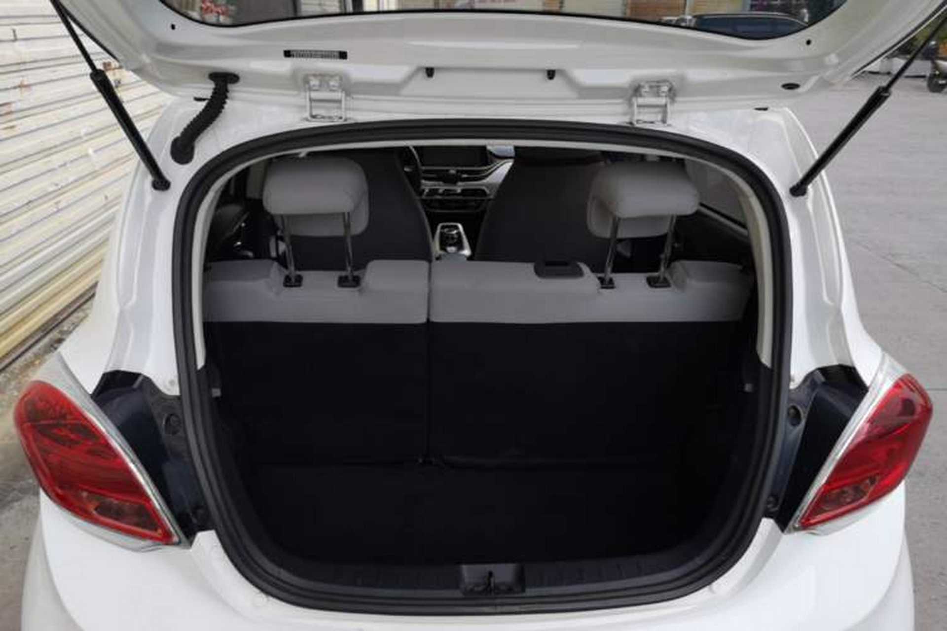 Used CHANGAN Benni E-Star 2021 National Edition Xin Yue Version Lithium-Ion Battery Trunk