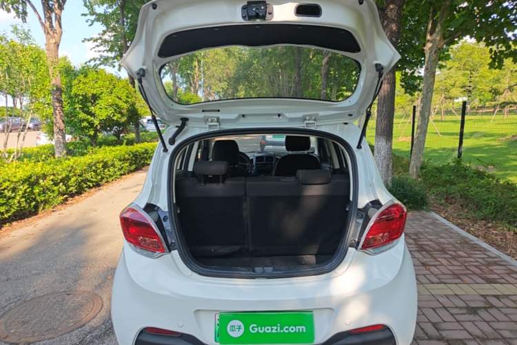 Used CHANGAN Benni E-Star 2021 National Edition Xin Yue Version Lithium Iron Phosphate (31.86 kWh) Trunk