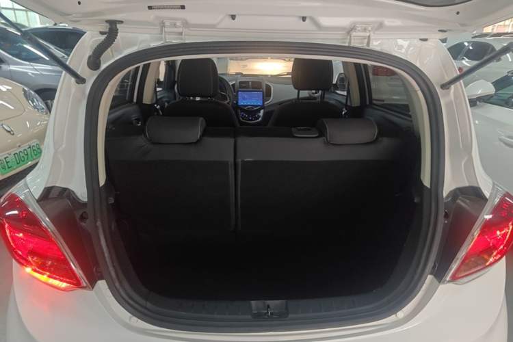 Used CHANGAN Benni E-Star 2021 National Edition Xinyi Edition Lithium Iron Phosphate (31.18 kWh) Trunk