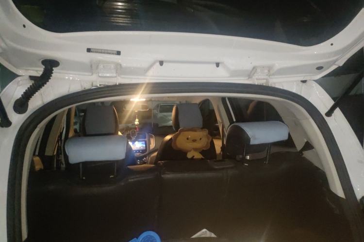 Used CHANGAN Benni E-Star 2021 National Edition Colorful Version Lithium Iron Phosphate (31.18 kWh) Trunk