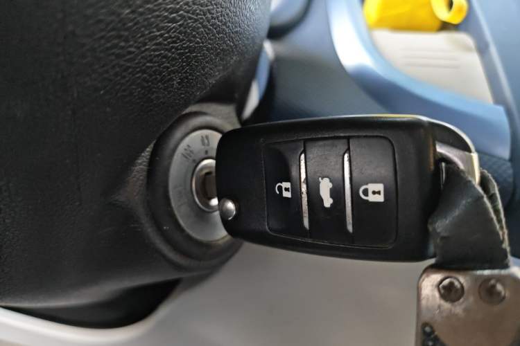 Used CHANGAN Benni E-Star 2021 National Edition Colorful Version Lithium Iron Phosphate (31.95 kWh) Vehicle Key