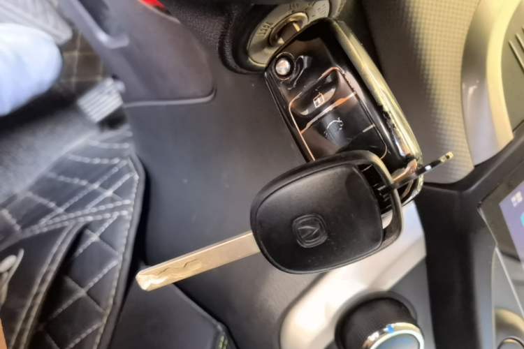 Used CHANGAN Benni E-Star 2021 National Edition Xin Yue Version (Fast-Charging Edition) Lithium Iron Phosphate (31.95 kWh) Vehicle Key