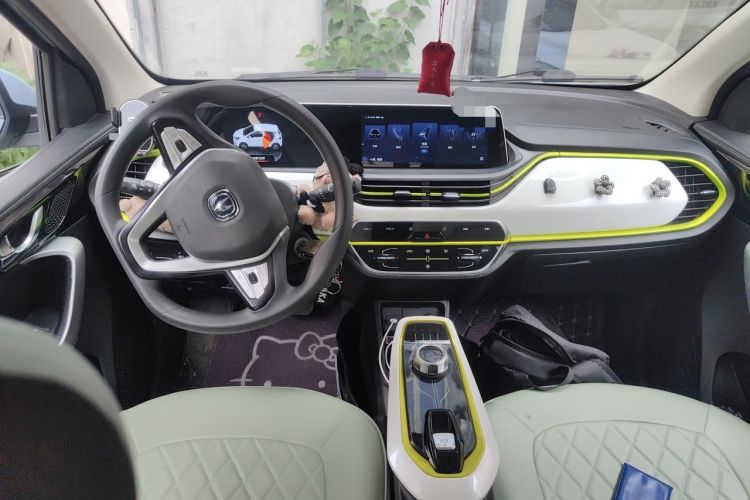 Used CHANGAN Benni E-Star 2022 Charming Edition Colorful Model Lithium-Ion Battery Center Console