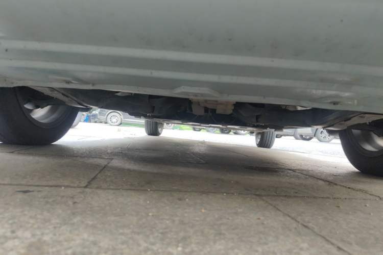 Used CHANGAN Benni E-Star 2022 Charming Edition Colorful Model Lithium-Ion Battery Chassis Front