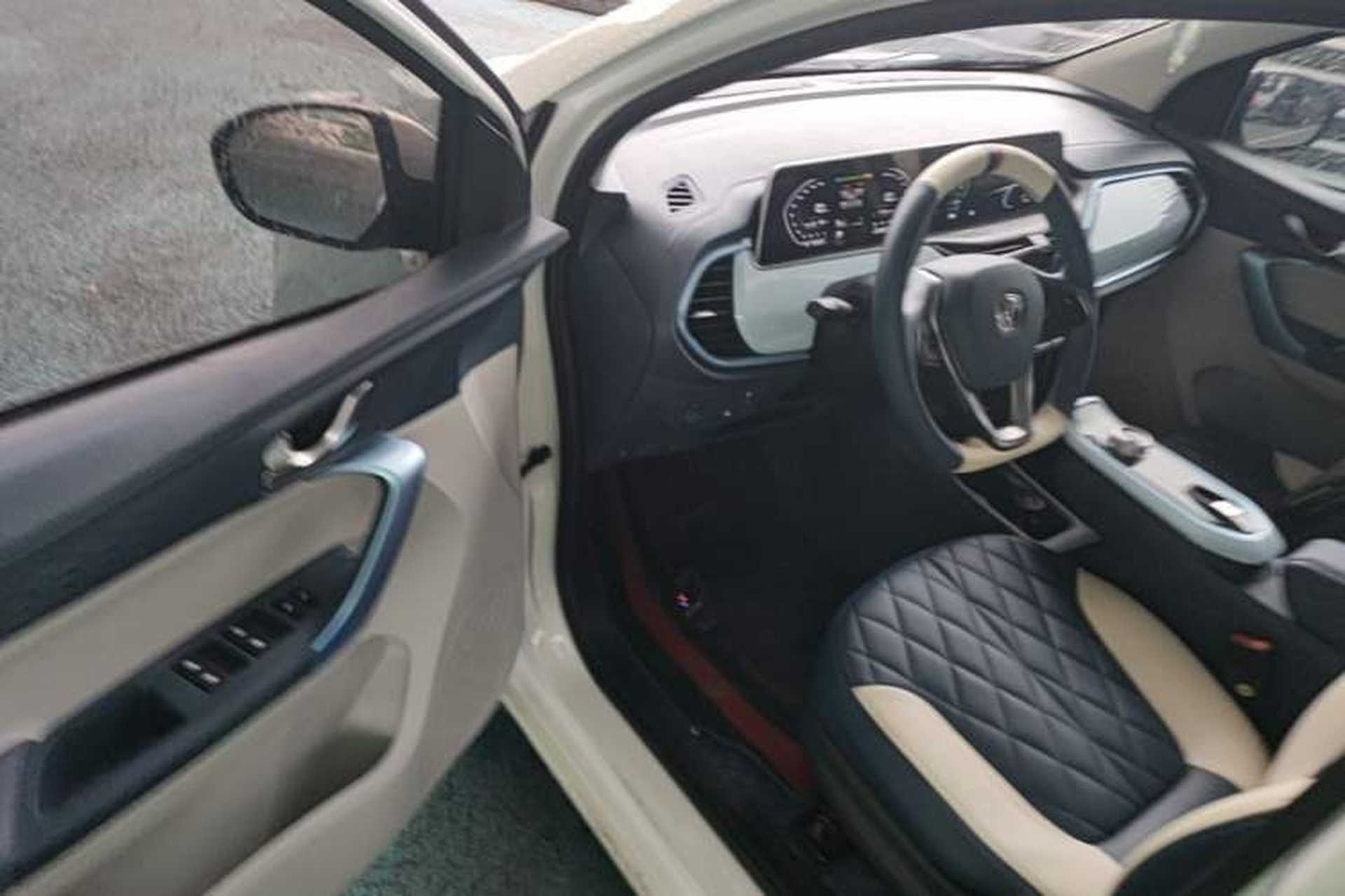 Used CHANGAN Benni E-Star 2022 Qingxin Edition Colorful Model Lithium Iron Phosphate Driver Seat