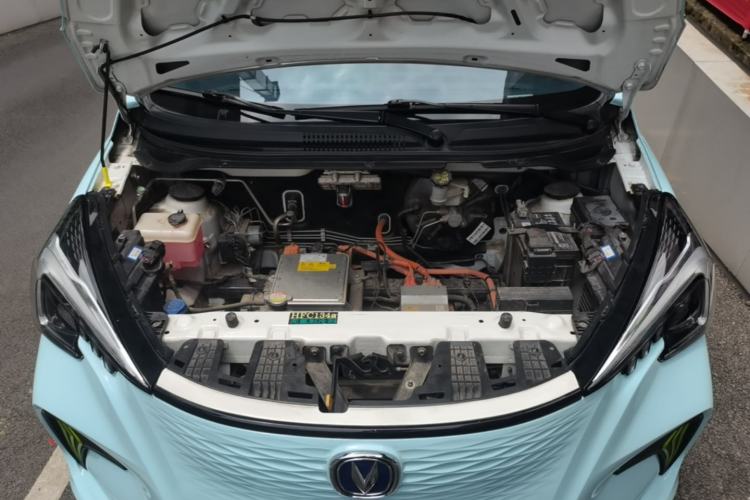 Used CHANGAN Benni E-Star 2022 Qingxin Edition Colorful Model Lithium-NMC Engine Bay