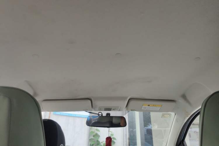 Used CHANGAN Benni E-Star 2022 Charming Edition Colorful Model Lithium-Ion Battery Headliner
