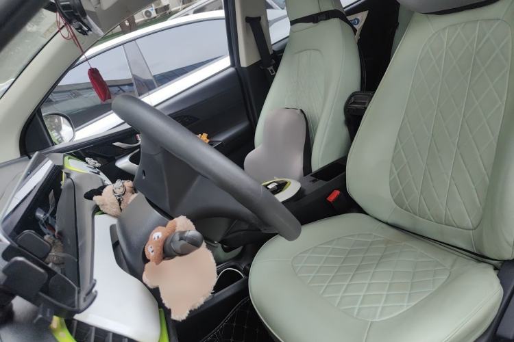 Used CHANGAN Benni E-Star 2022 Charming Edition Colorful Model Lithium-Ion Battery Left Front Seat
