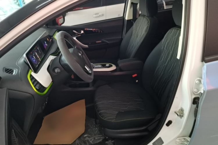 Used CHANGAN Benni E-Star 2022 Charming Edition Colorful Model Lithium-Ion Battery Left Front Seat