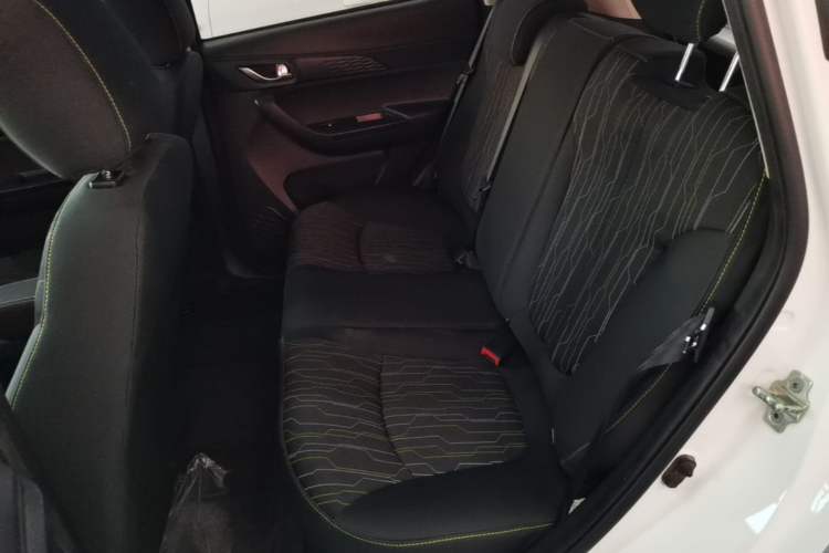 Used CHANGAN Benni E-Star 2022 Charming Edition Colorful Model Lithium-Ion Battery Left Rear Seat