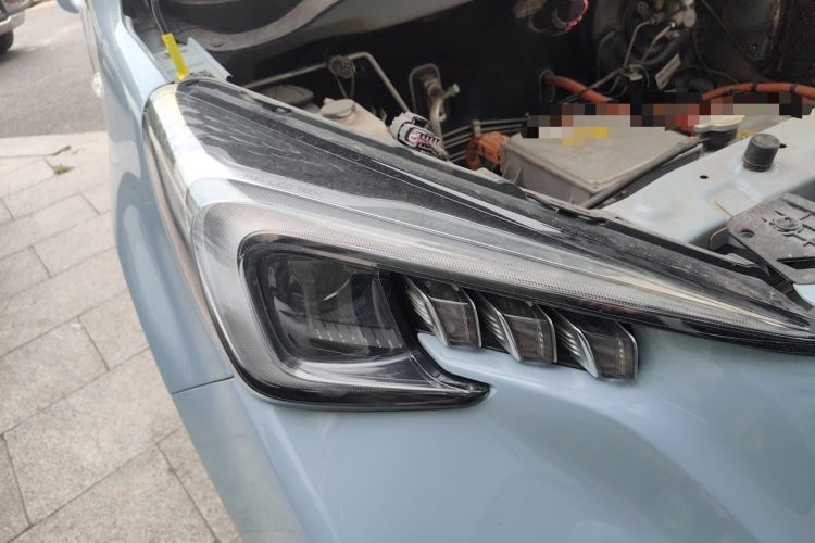 Used CHANGAN Benni E-Star 2022 Charming Edition Colorful Model Lithium-Ion Battery Right Front Headlight